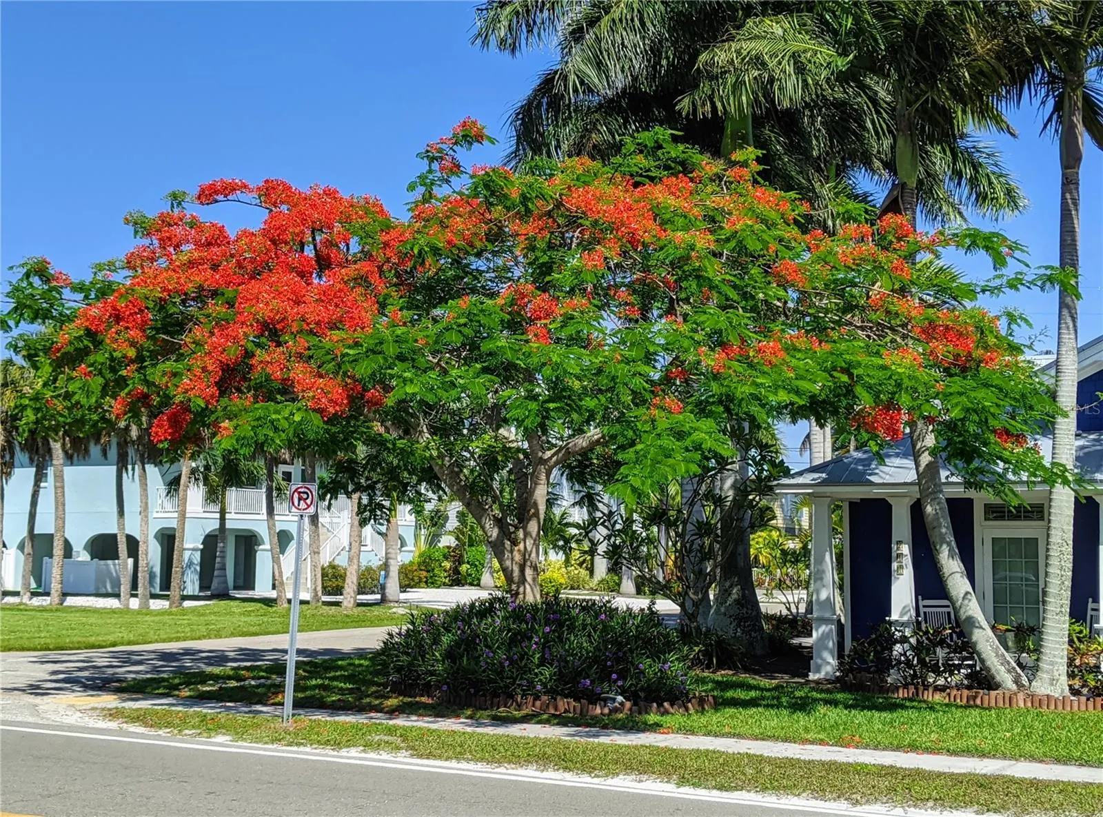 3779 LAKE BAYSHORE DR #H-402 #H-402