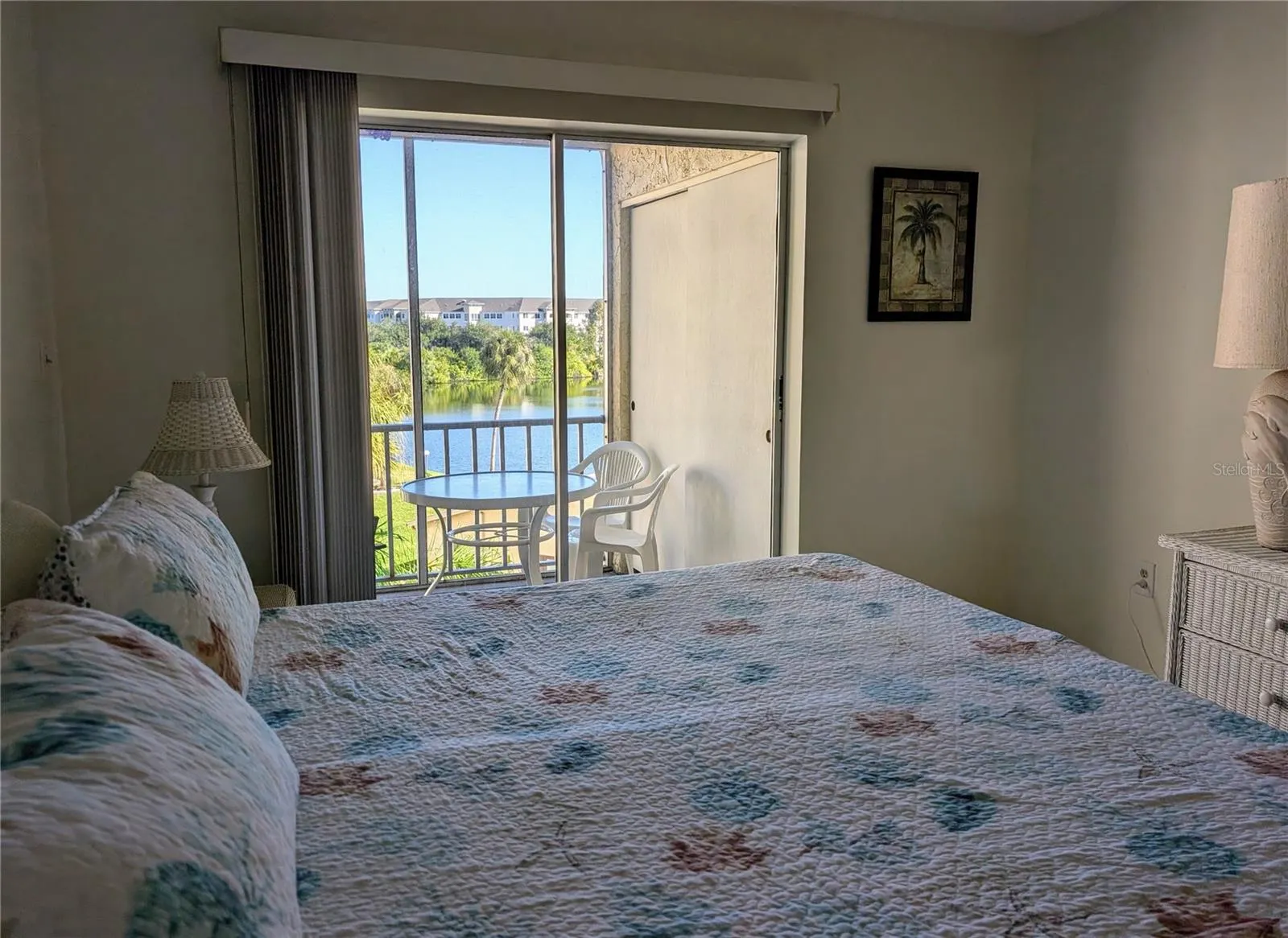 3779 LAKE BAYSHORE DR #H-402 #H-402