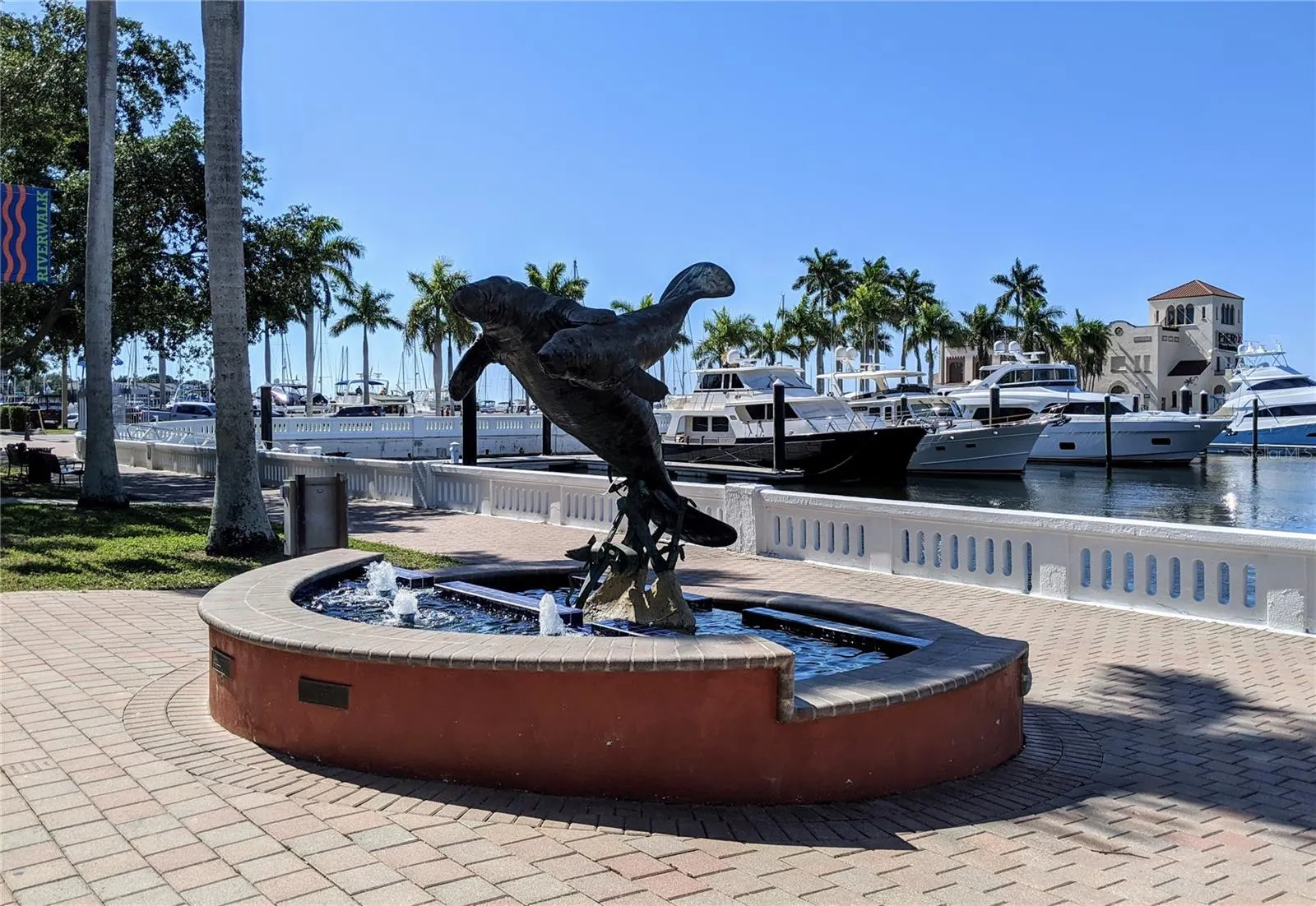 3779 LAKE BAYSHORE DR #H-402 #H-402