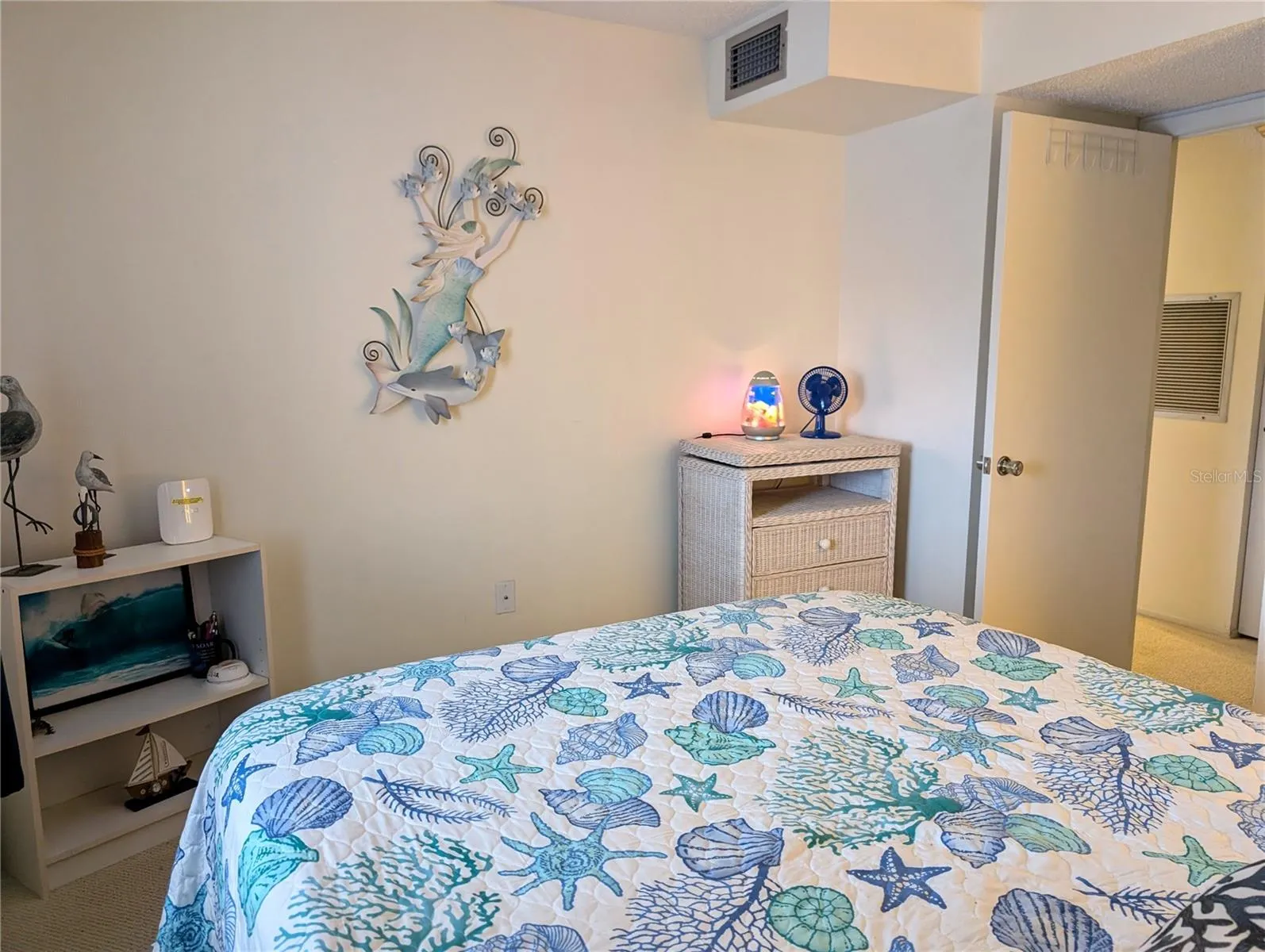 3779 LAKE BAYSHORE DR #H-402 #H-402