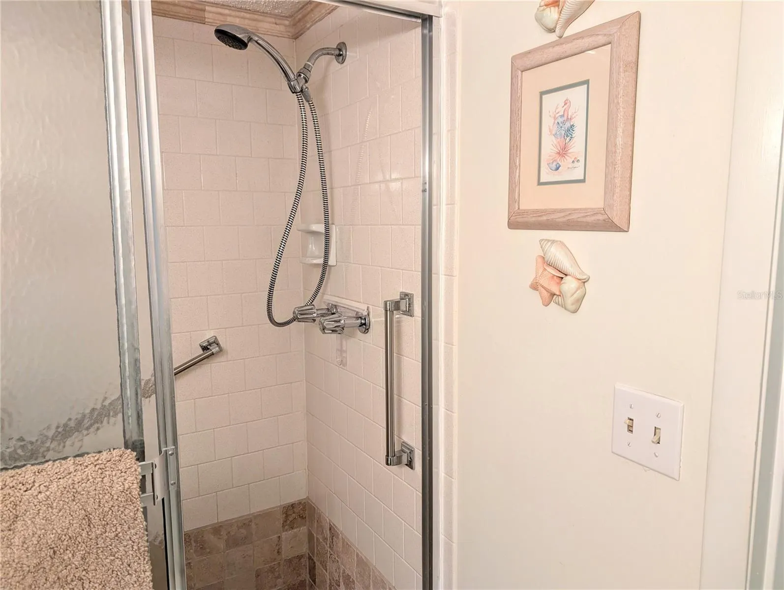 3779 LAKE BAYSHORE DR #H-402 #H-402