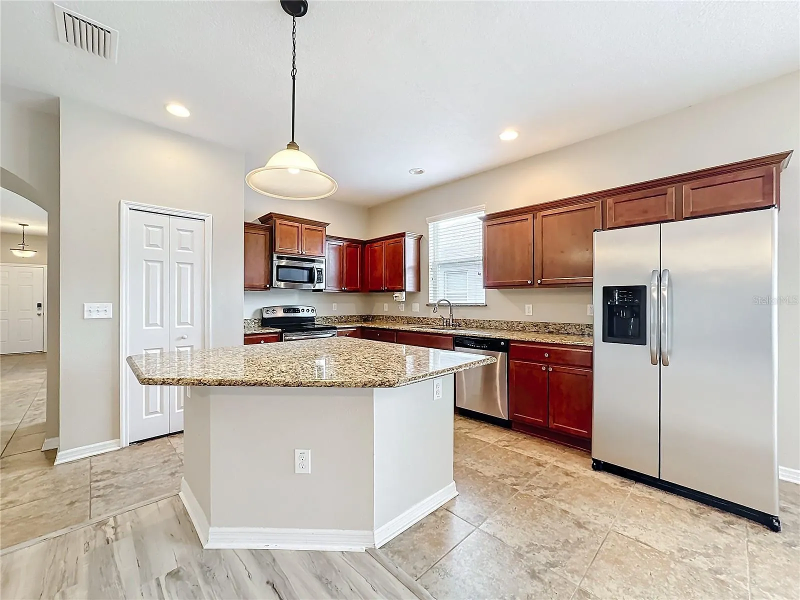 9046 41ST ST E