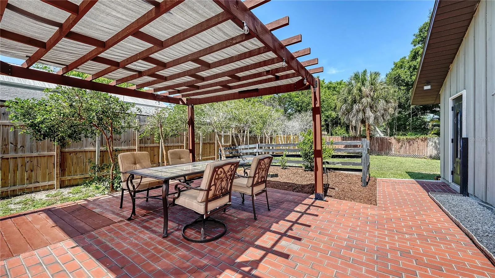 4842 + LOT 8 & 9 NUTMEG AVE