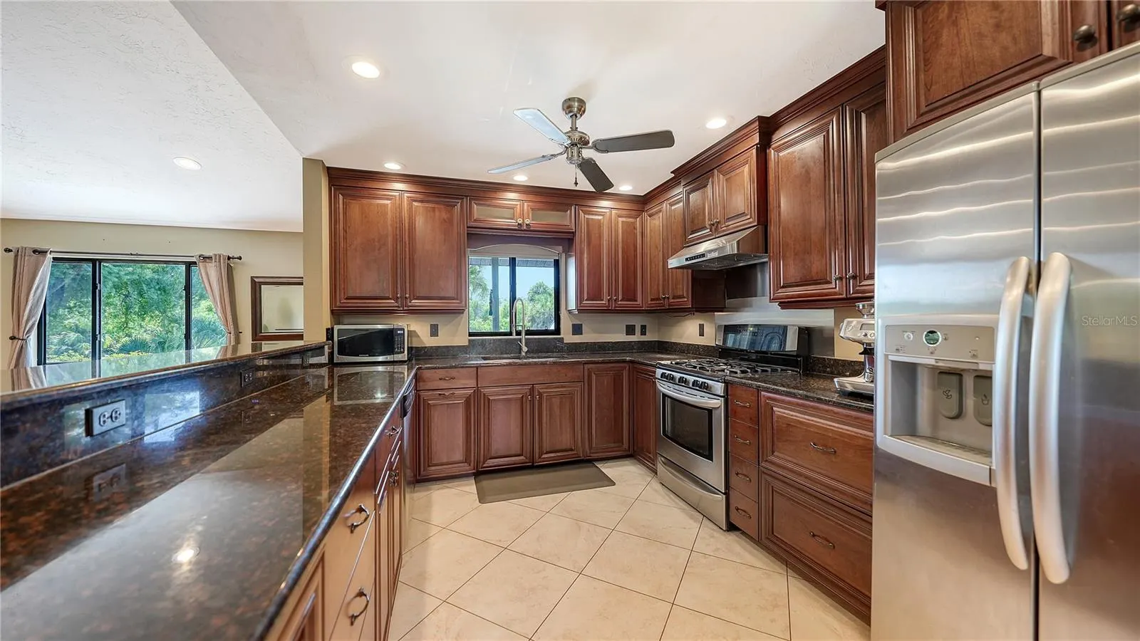 4842 + LOT 8 & 9 NUTMEG AVE
