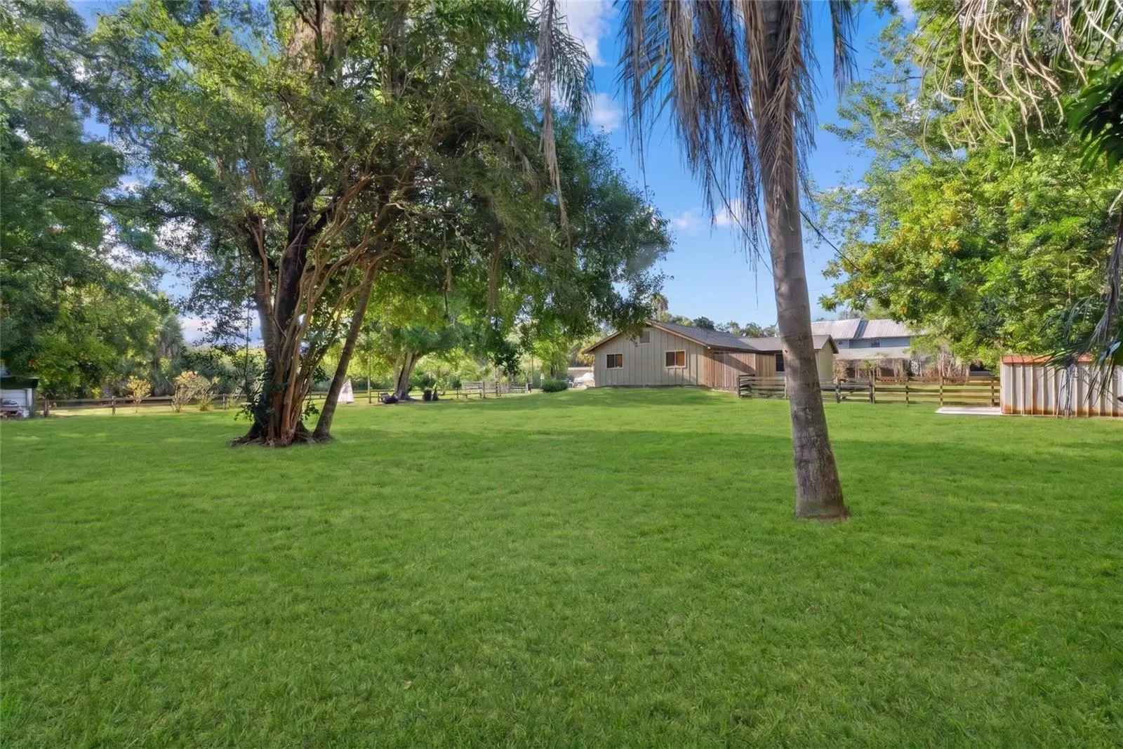 4842 + LOT 8 & 9 NUTMEG AVE
