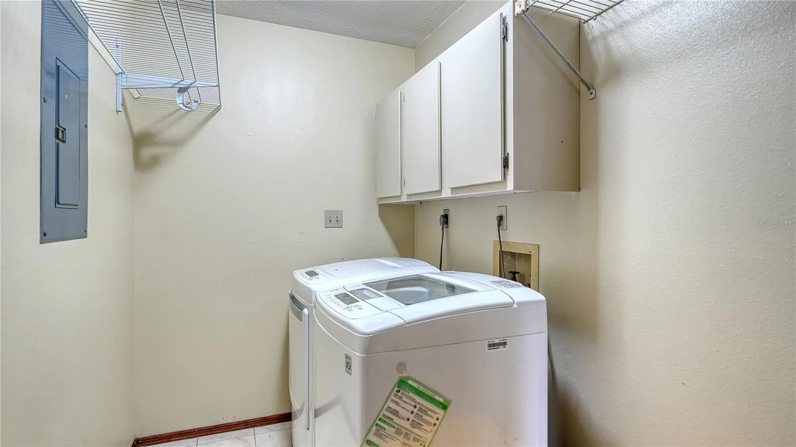 4842 + LOT 8 & 9 NUTMEG AVE