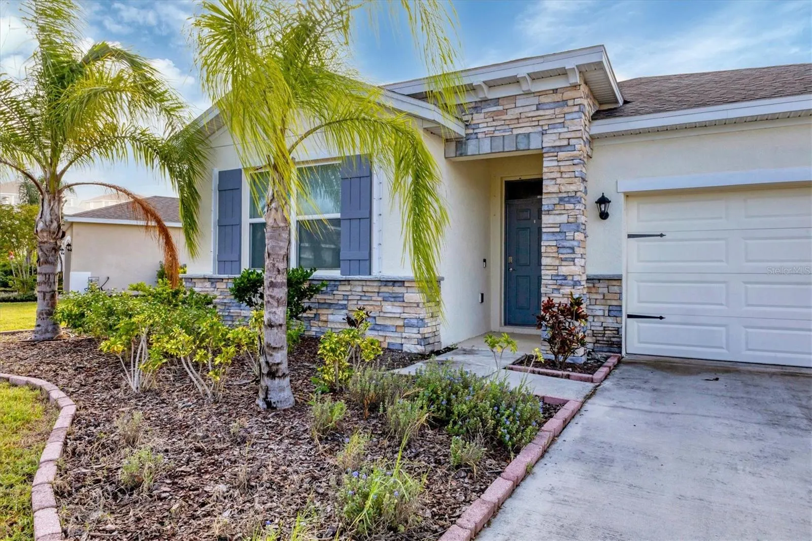 5733 SILVER PALM BLVD