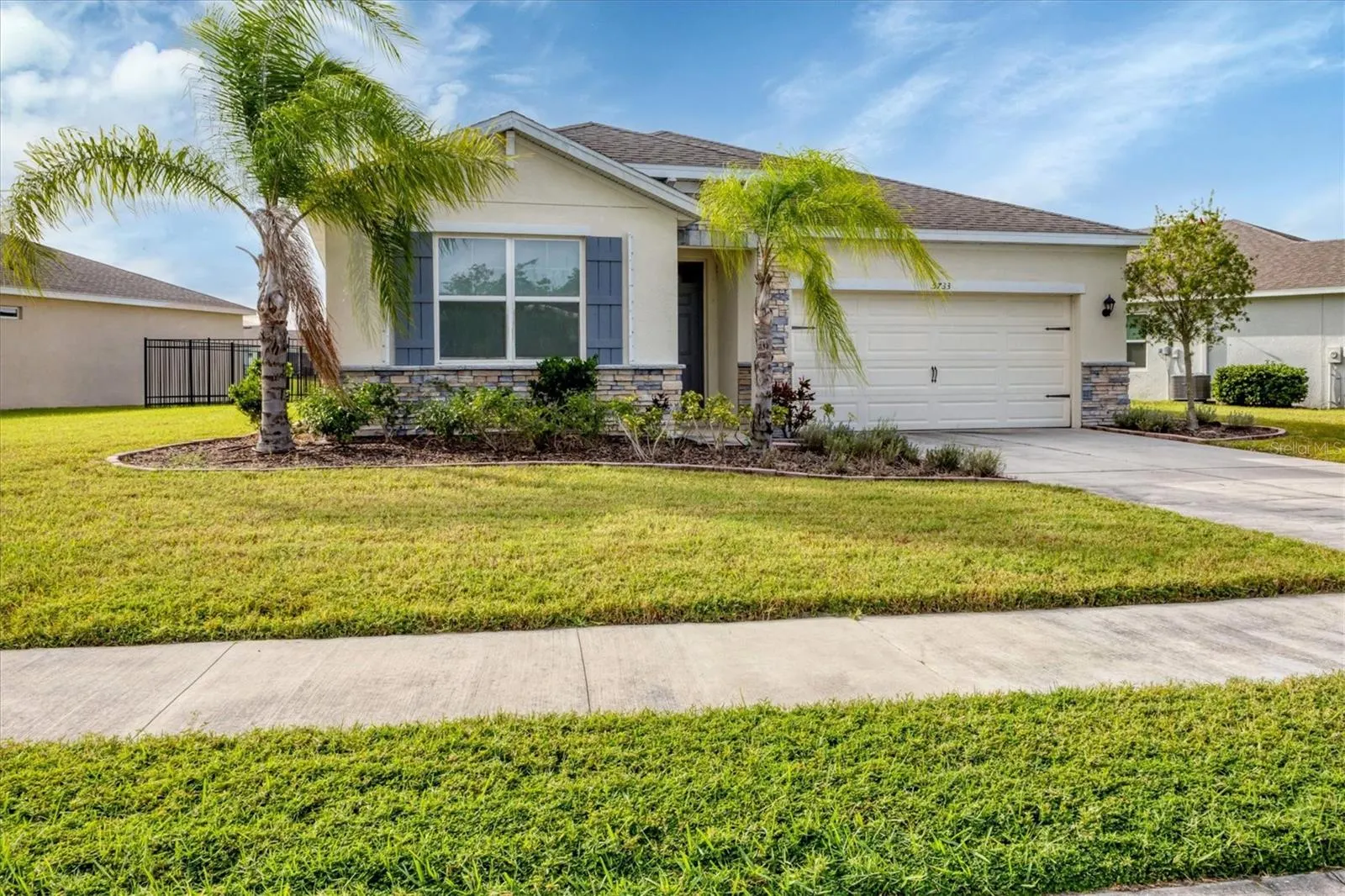 5733 SILVER PALM BLVD