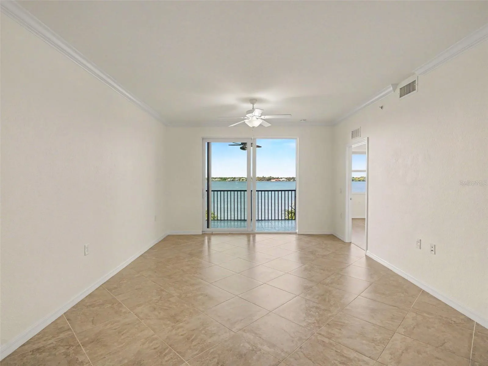 1010 TIDEWATER SHORES LOOP #304 #304