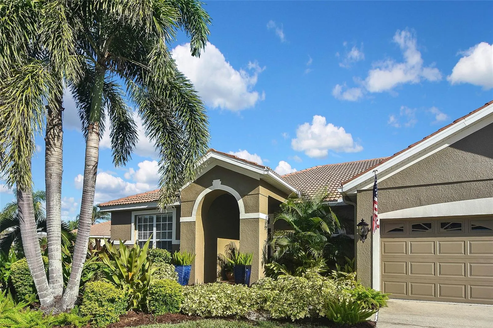 1711 PINYON PINE DR