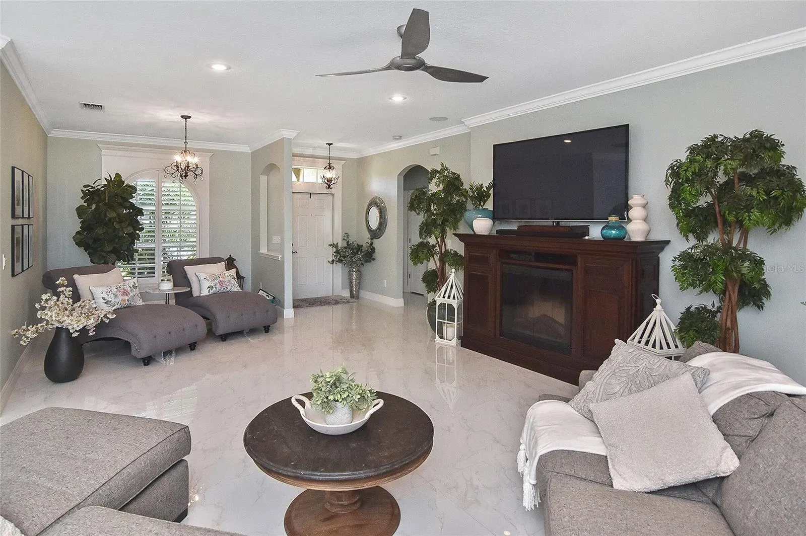 1711 PINYON PINE DR