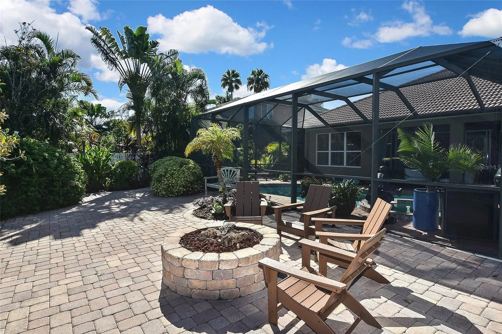 1711 PINYON PINE DR