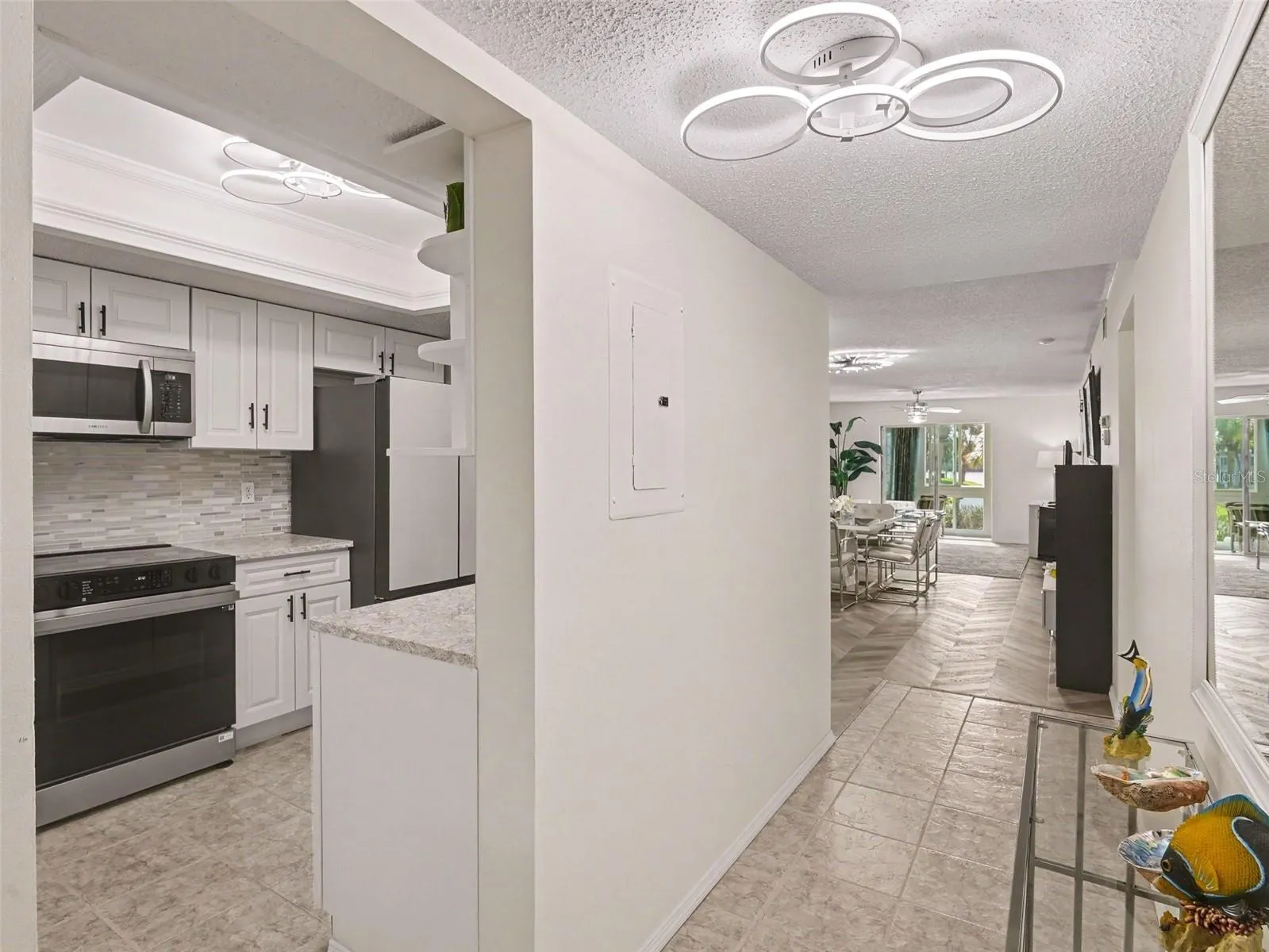 3108 LAKE BAYSHORE DR #211 #211