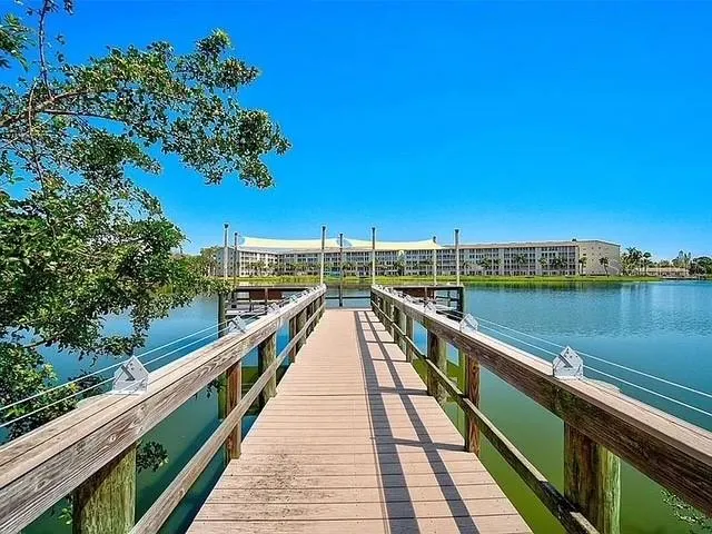 3108 LAKE BAYSHORE DR #211 #211