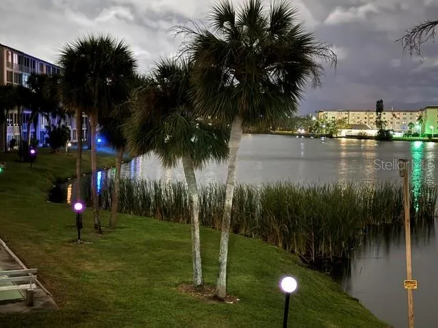 3108 LAKE BAYSHORE DR #211 #211