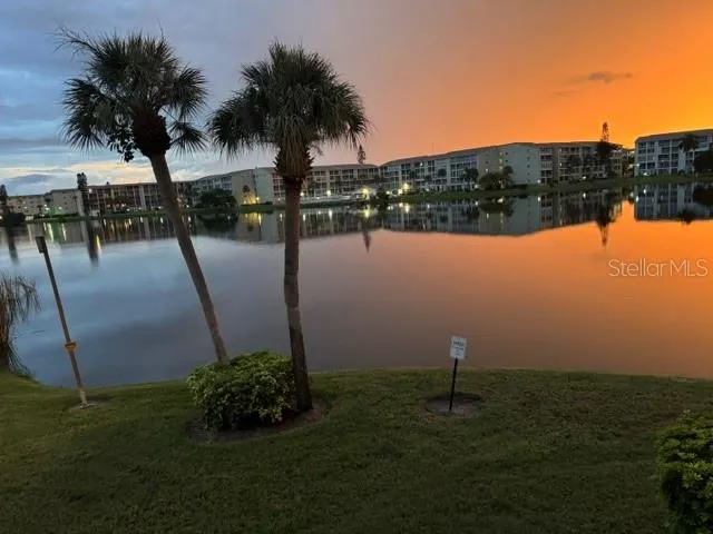 3108 LAKE BAYSHORE DR #211 #211