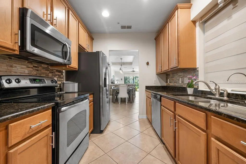 4208 OVERTURE CIR #502 #502