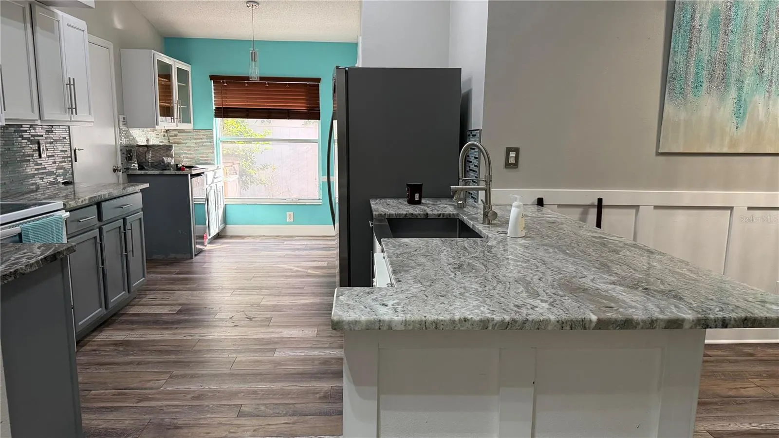 4533 ABACOS PL