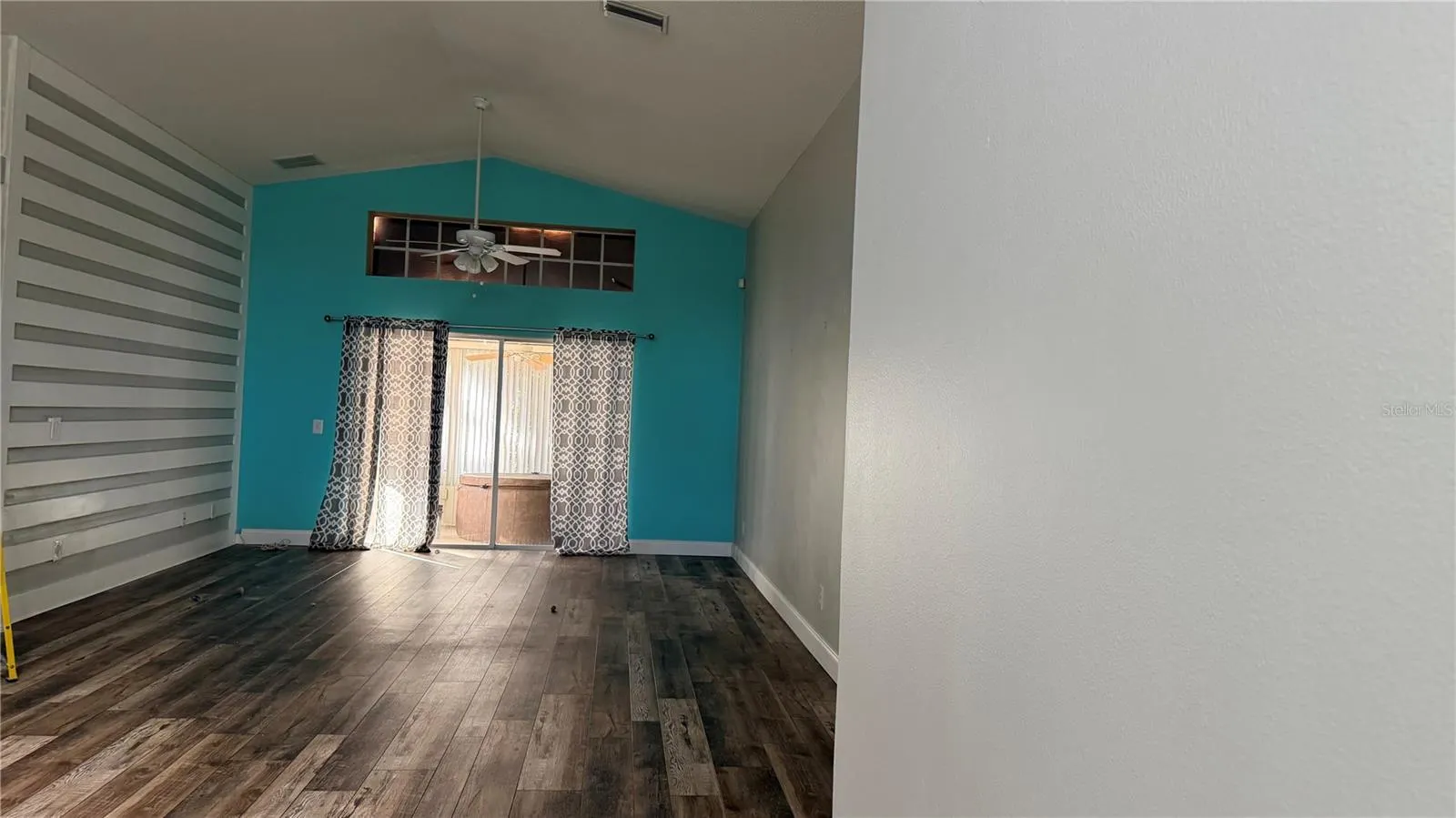 4533 ABACOS PL