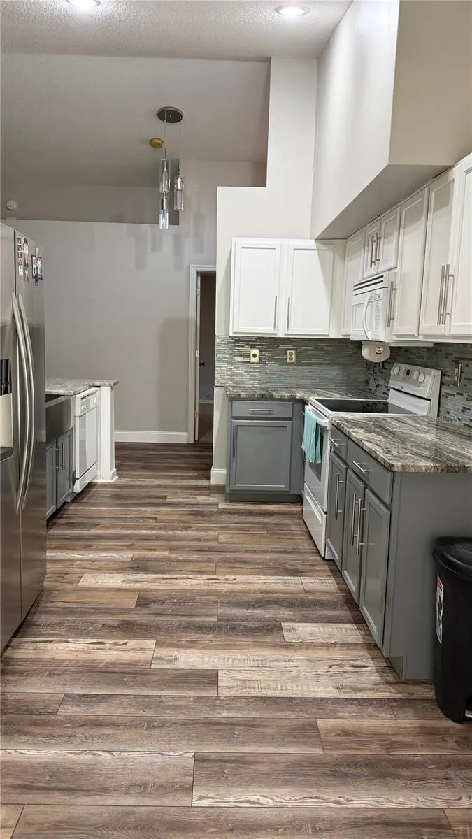 4533 ABACOS PL