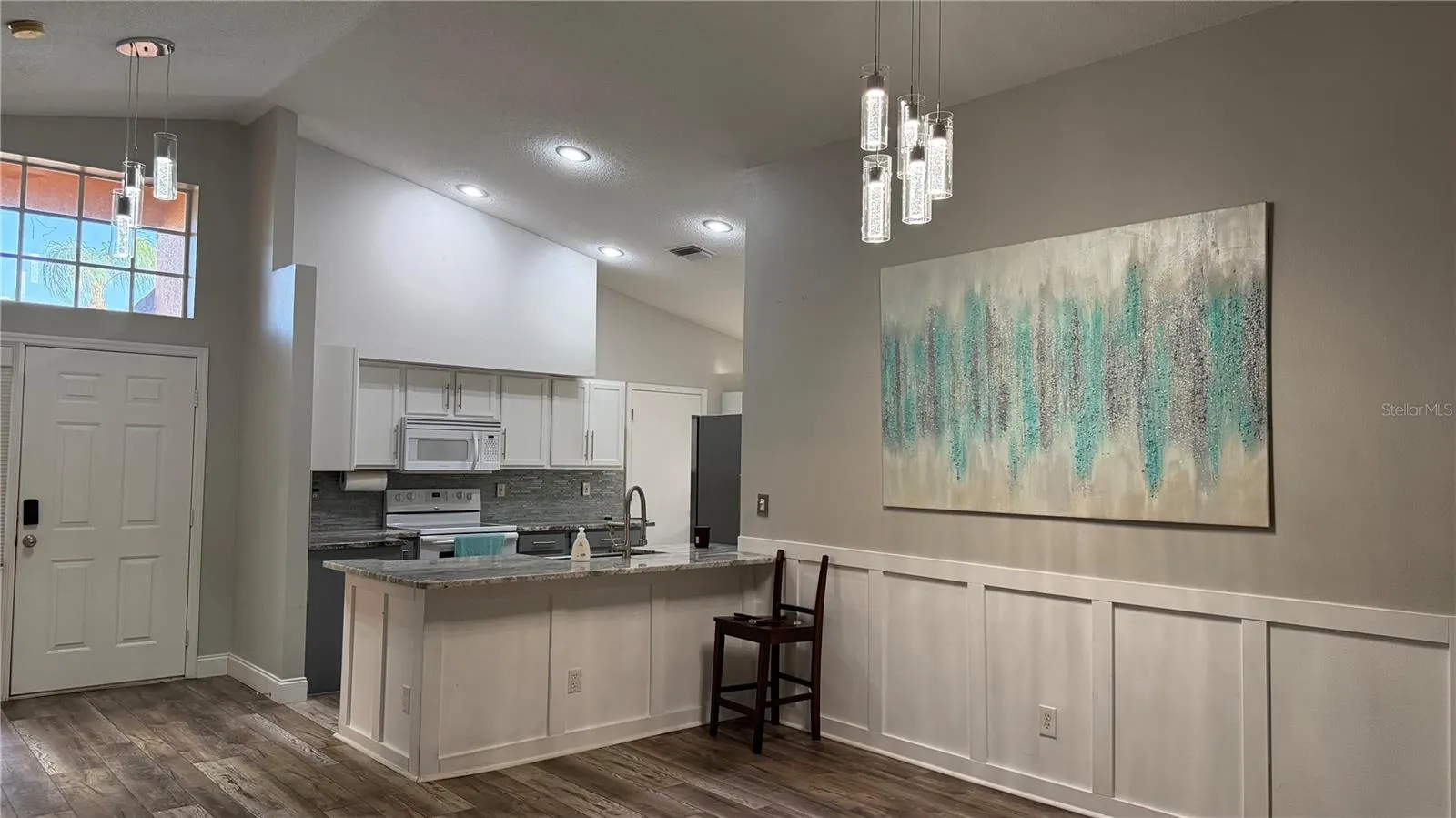 4533 ABACOS PL