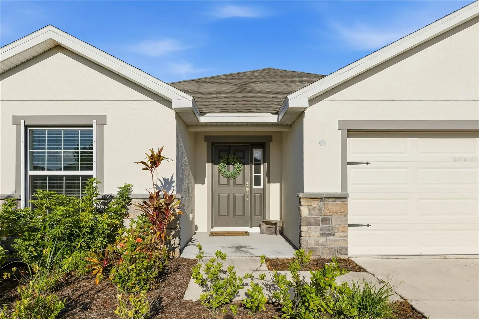 6704 162ND PL E