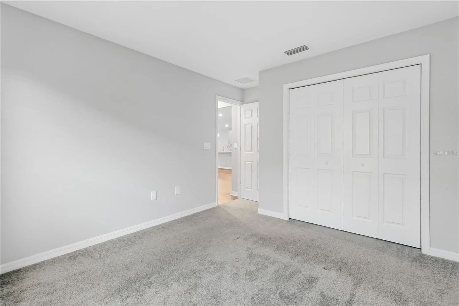 6704 162ND PL E