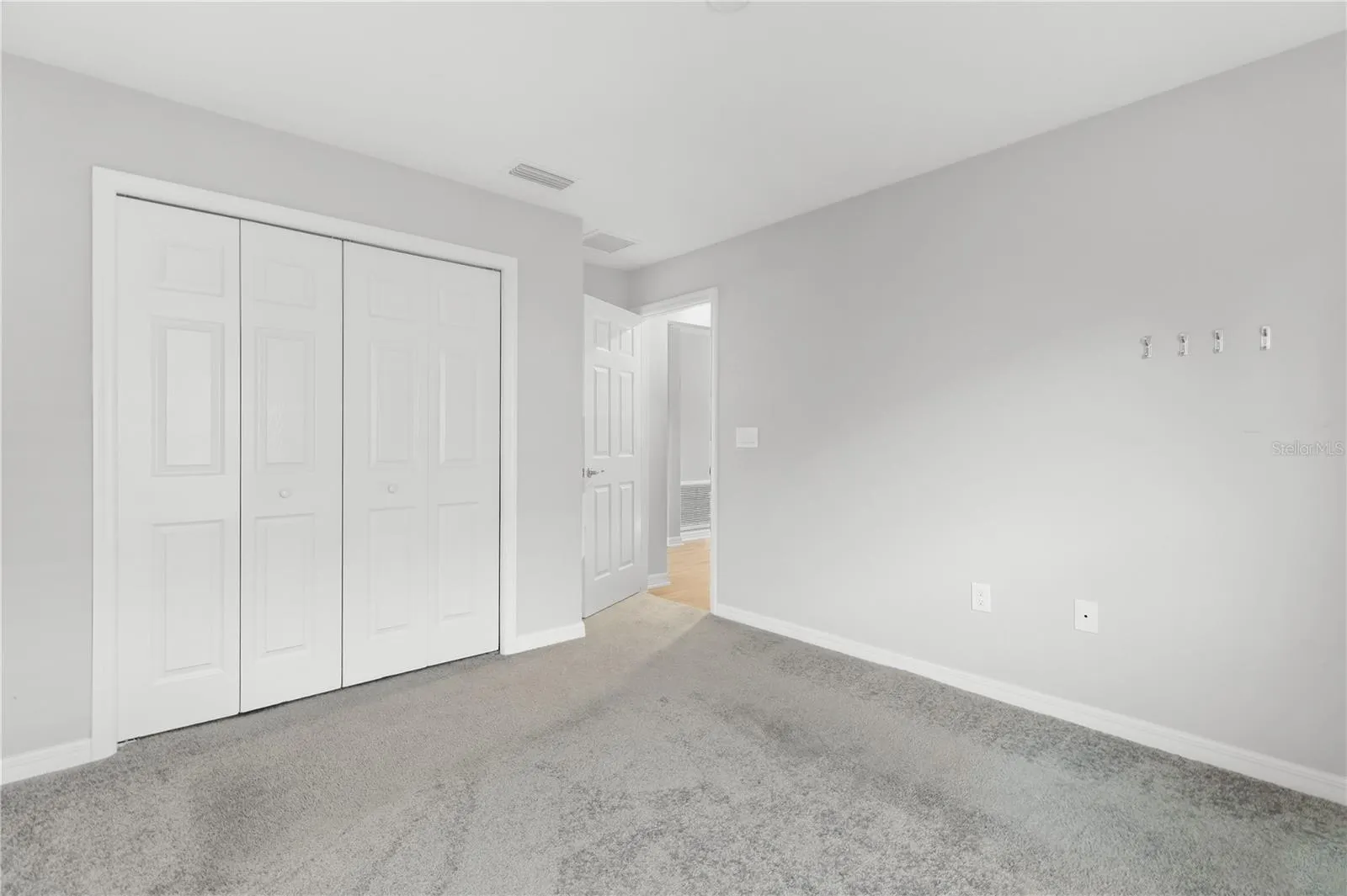6704 162ND PL E