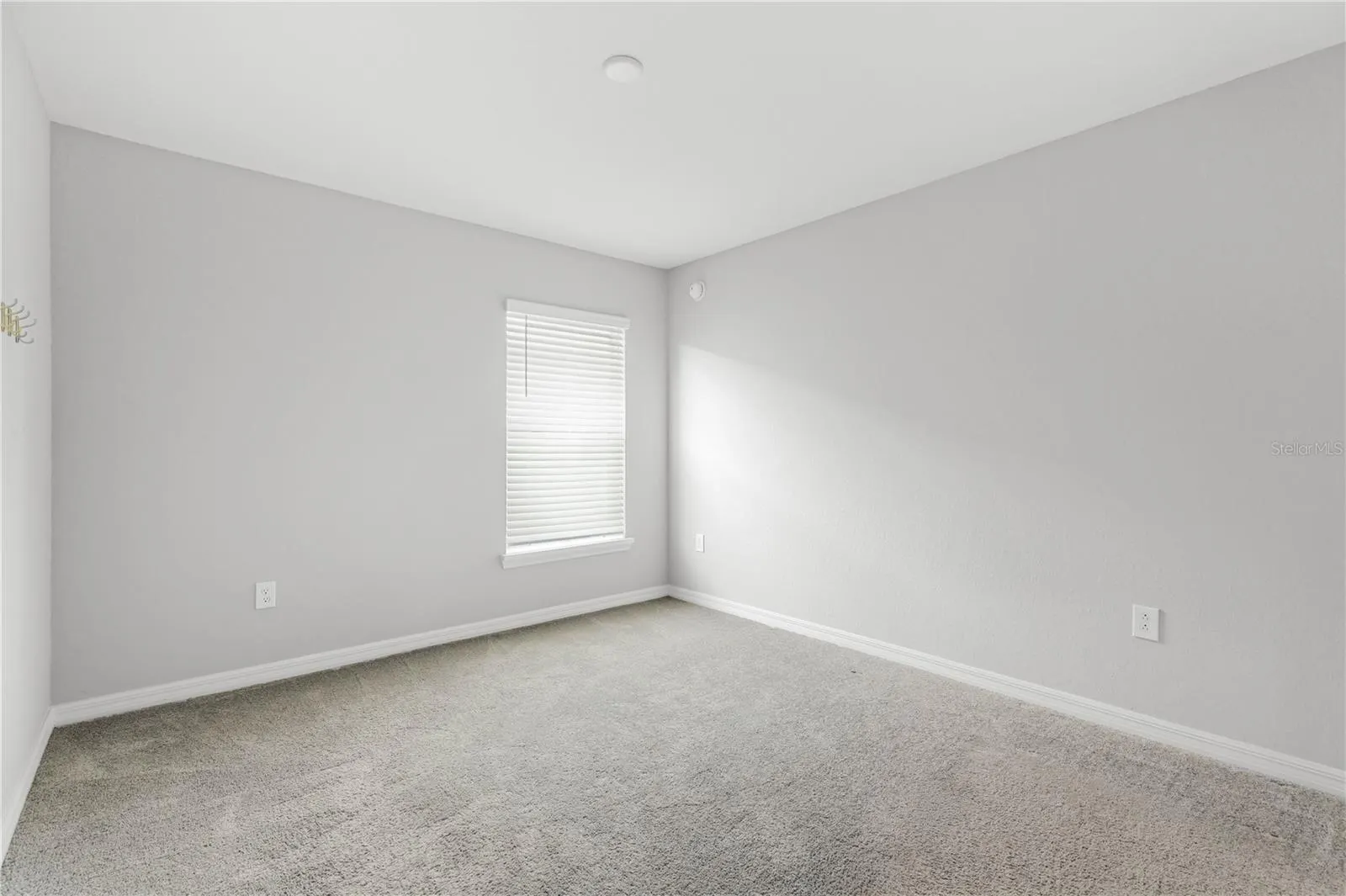 6704 162ND PL E