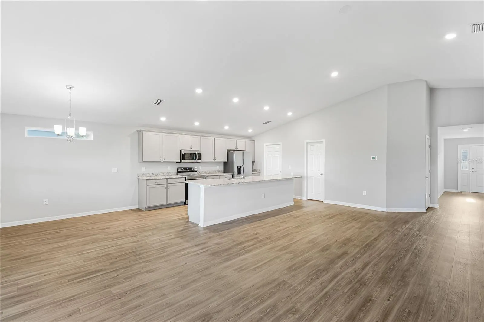 6704 162ND PL E