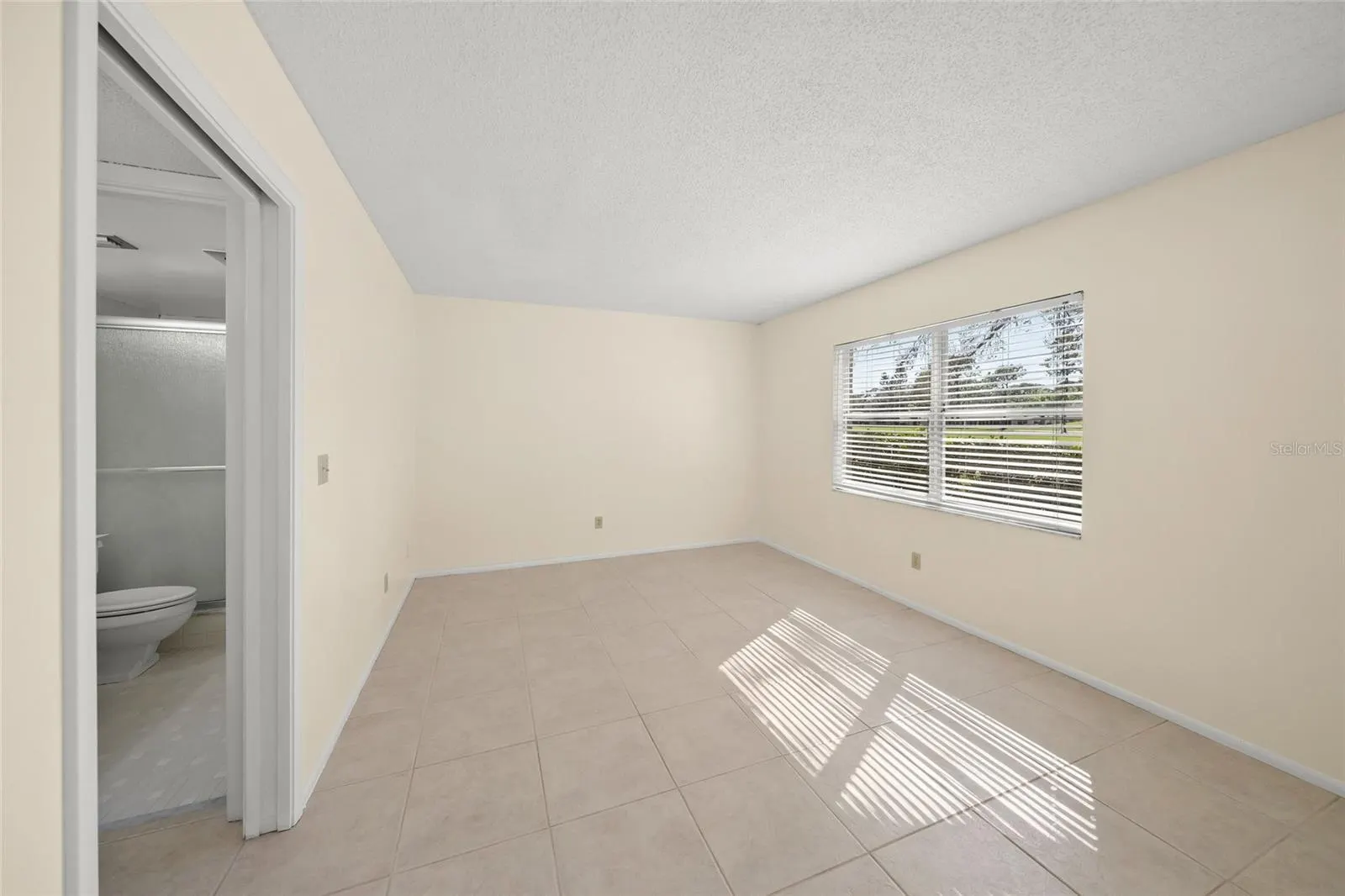 7860 PALM AIRE LN #105 #105