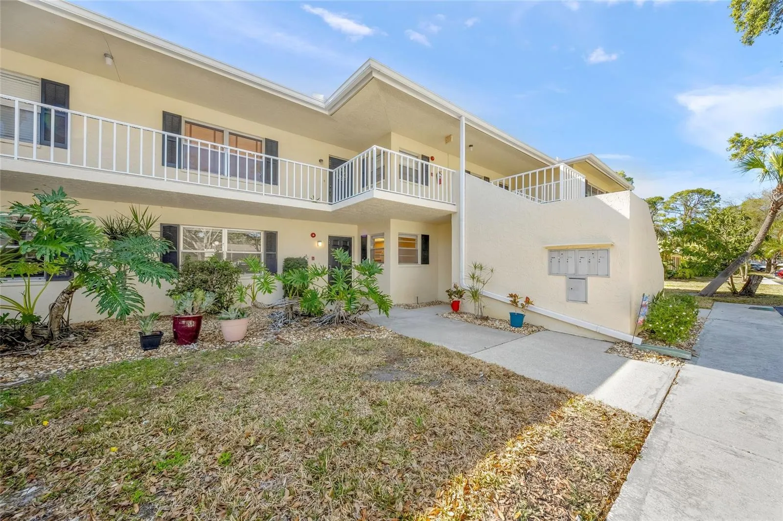 7860 PALM AIRE LN #105 #105