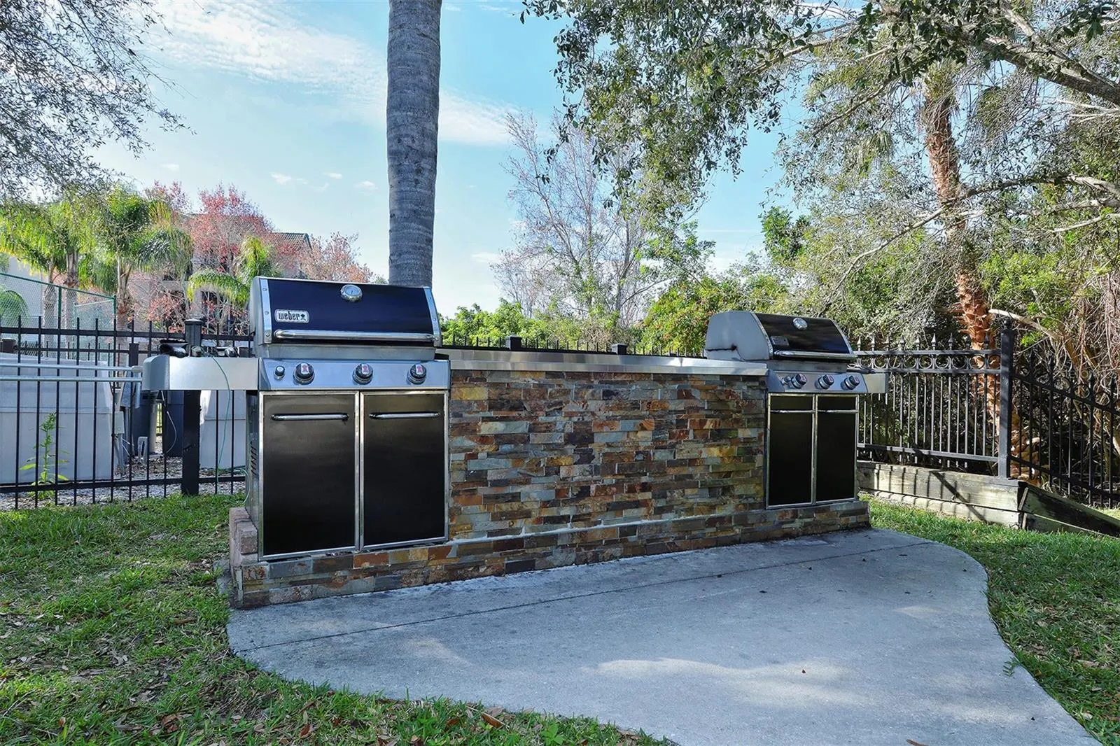5180 NORTHRIDGE RD #102 #102