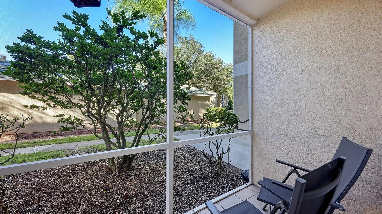 5180 NORTHRIDGE RD #102 #102