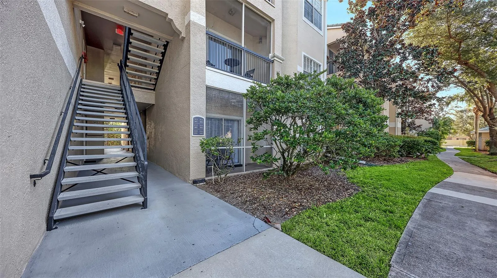 5180 NORTHRIDGE RD #102 #102