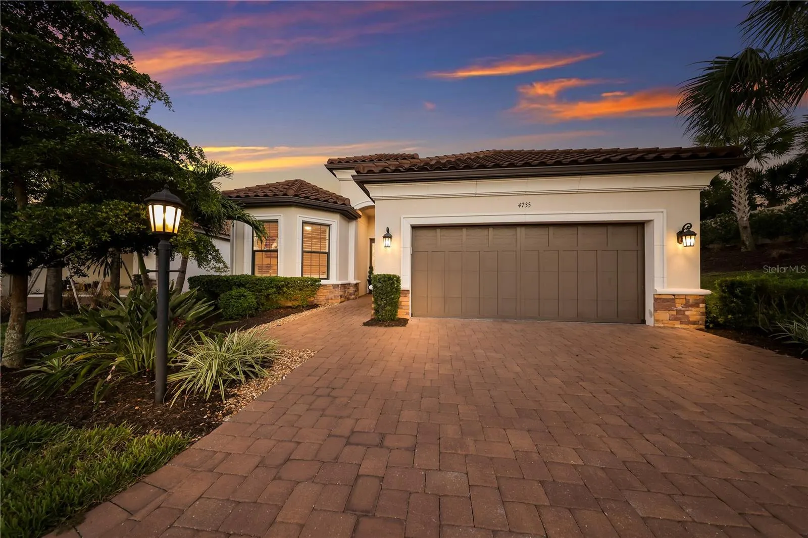 4735 CASSIO CT