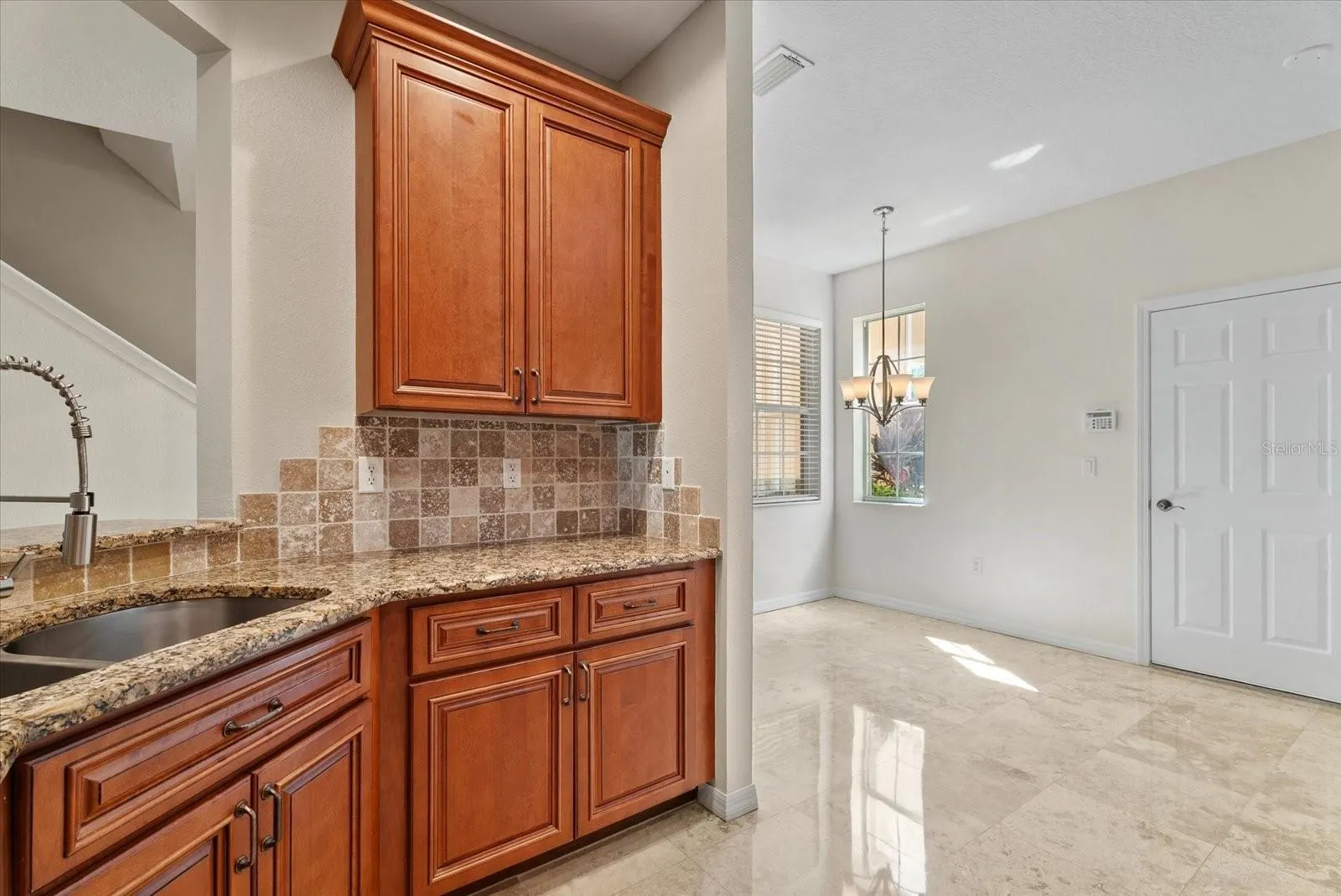 3623 PARKRIDGE CIR #11-104 #11-104