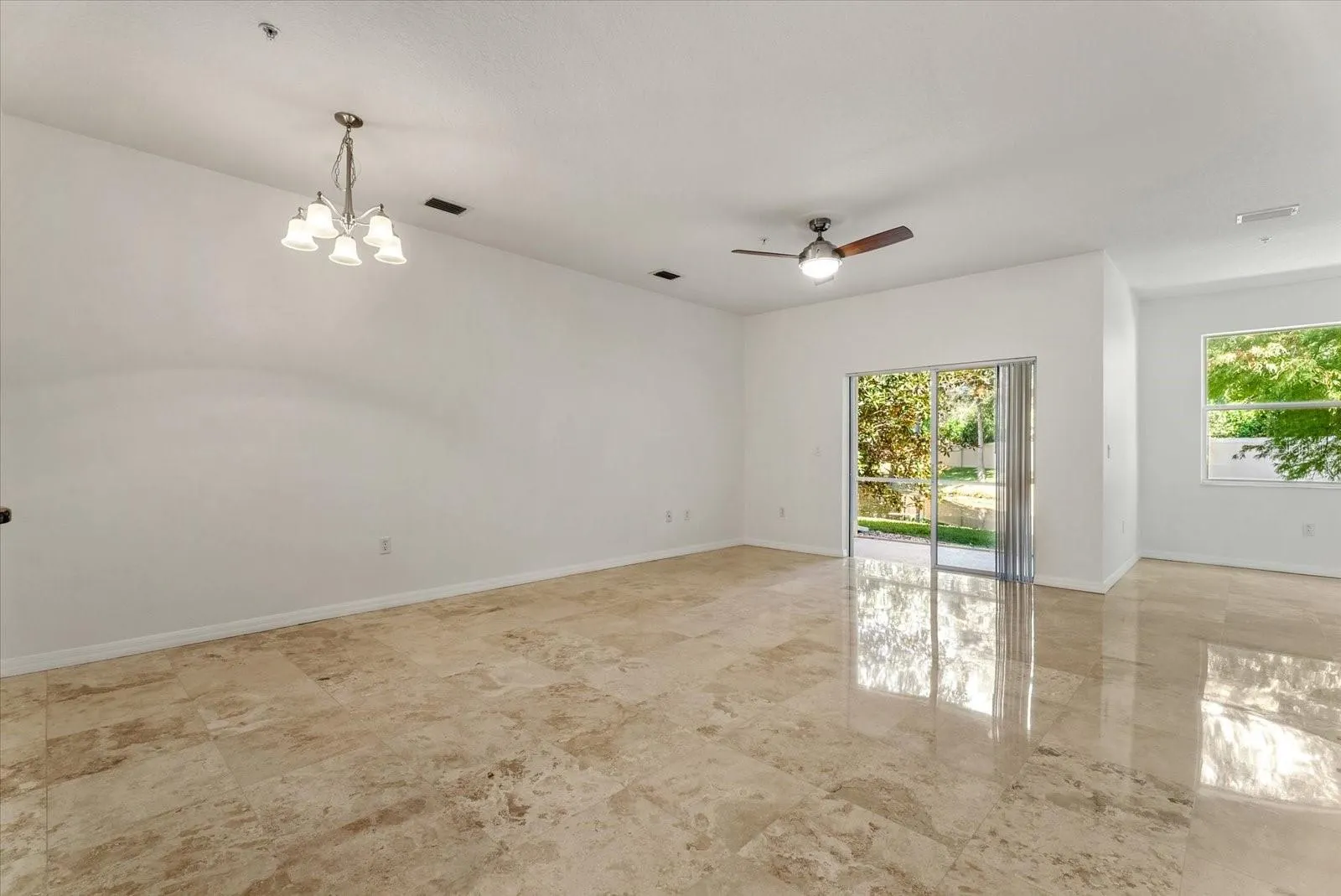 3623 PARKRIDGE CIR #11-104 #11-104