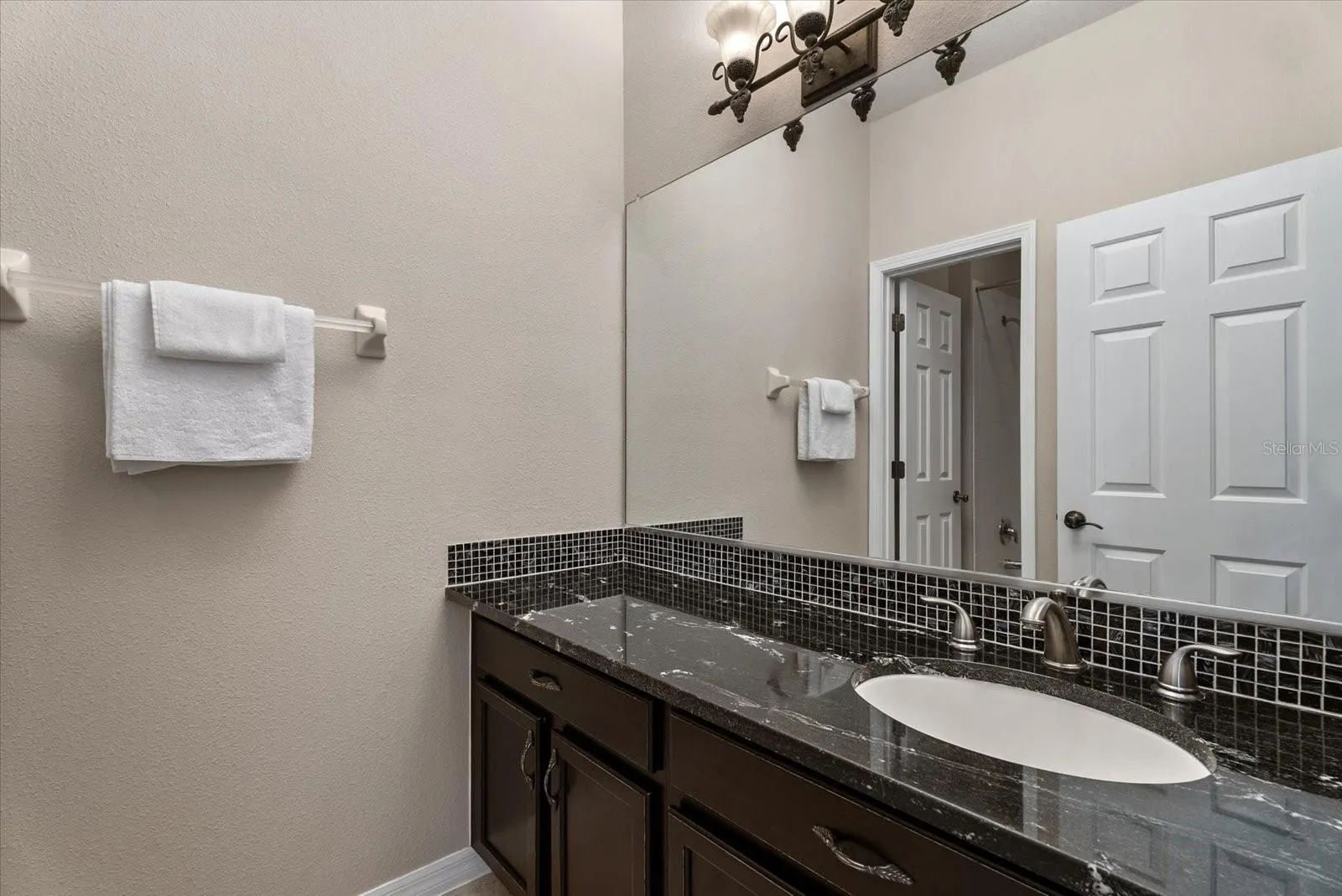 3623 PARKRIDGE CIR #11-104 #11-104