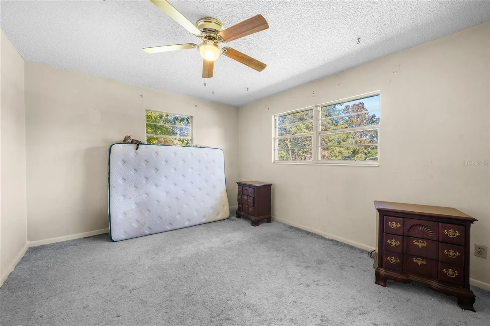 140 SW QUINCY TER