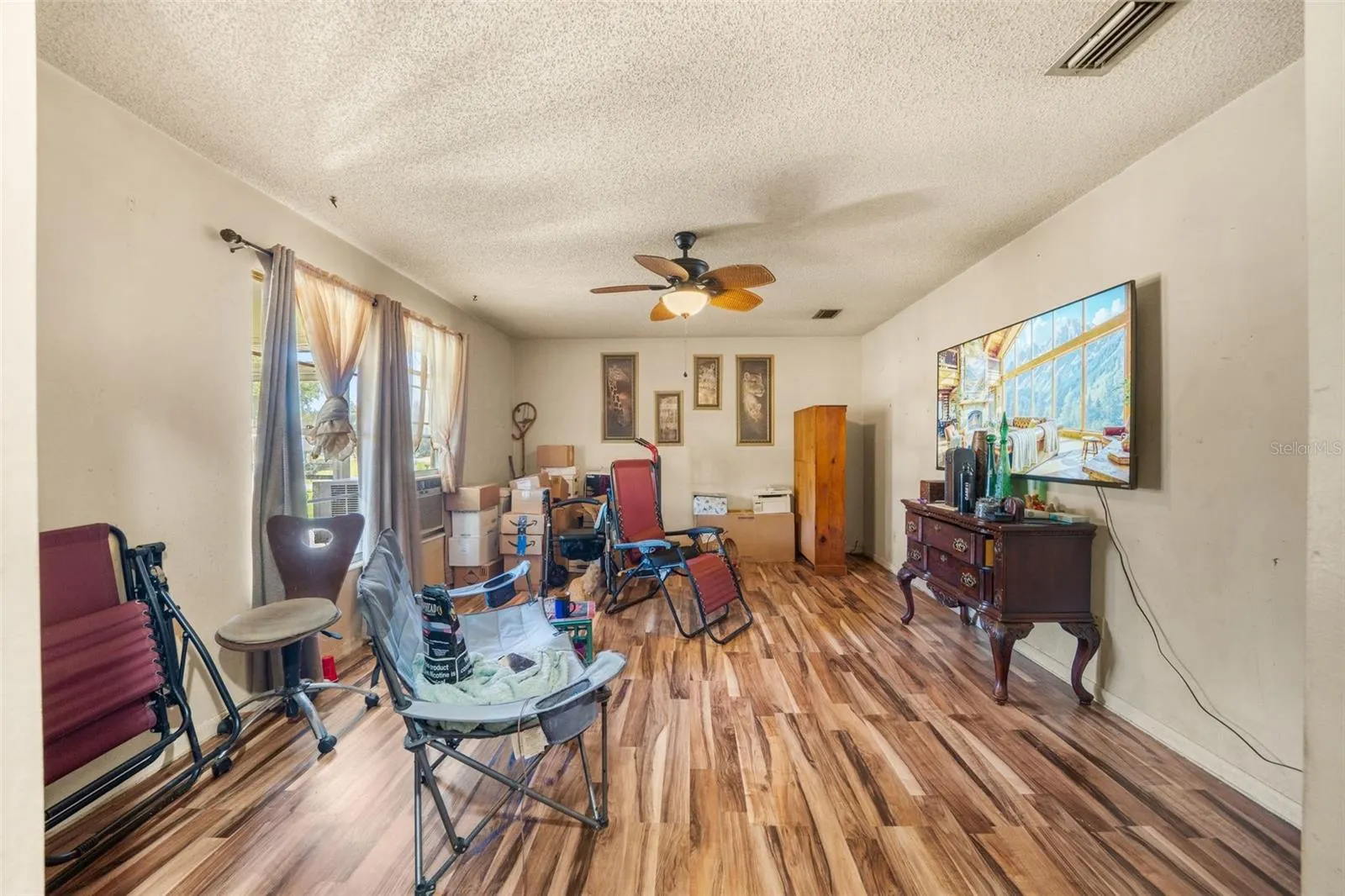 140 SW QUINCY TER