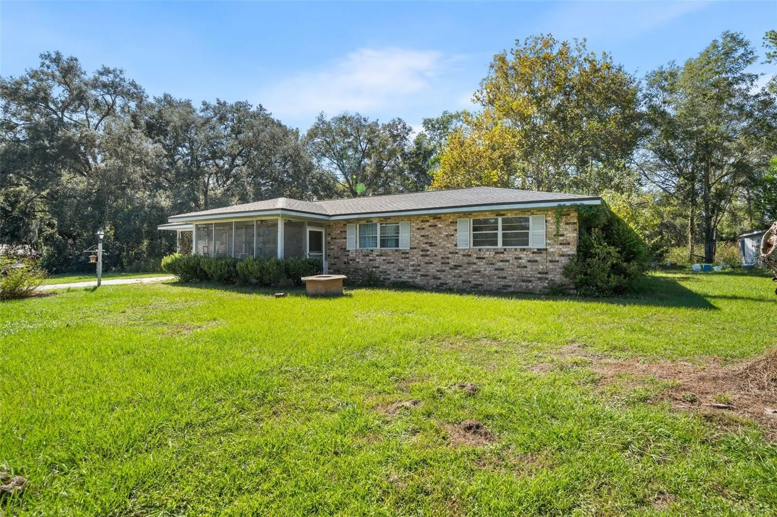 140 SW QUINCY TER