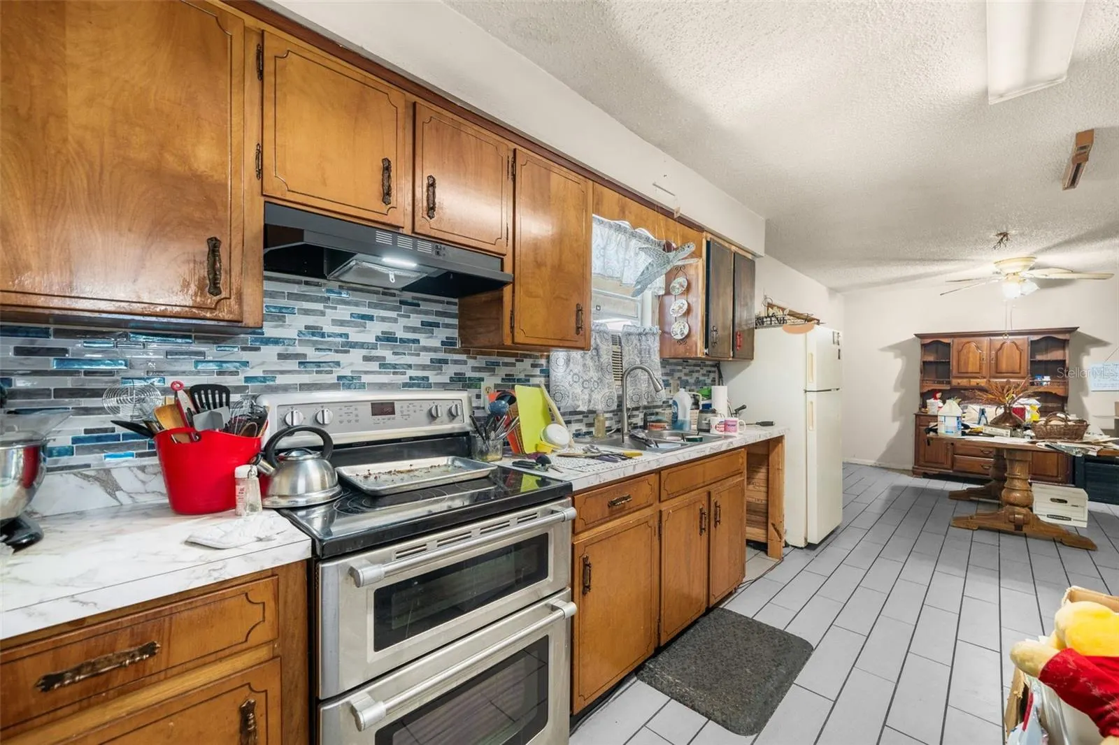 140 SW QUINCY TER
