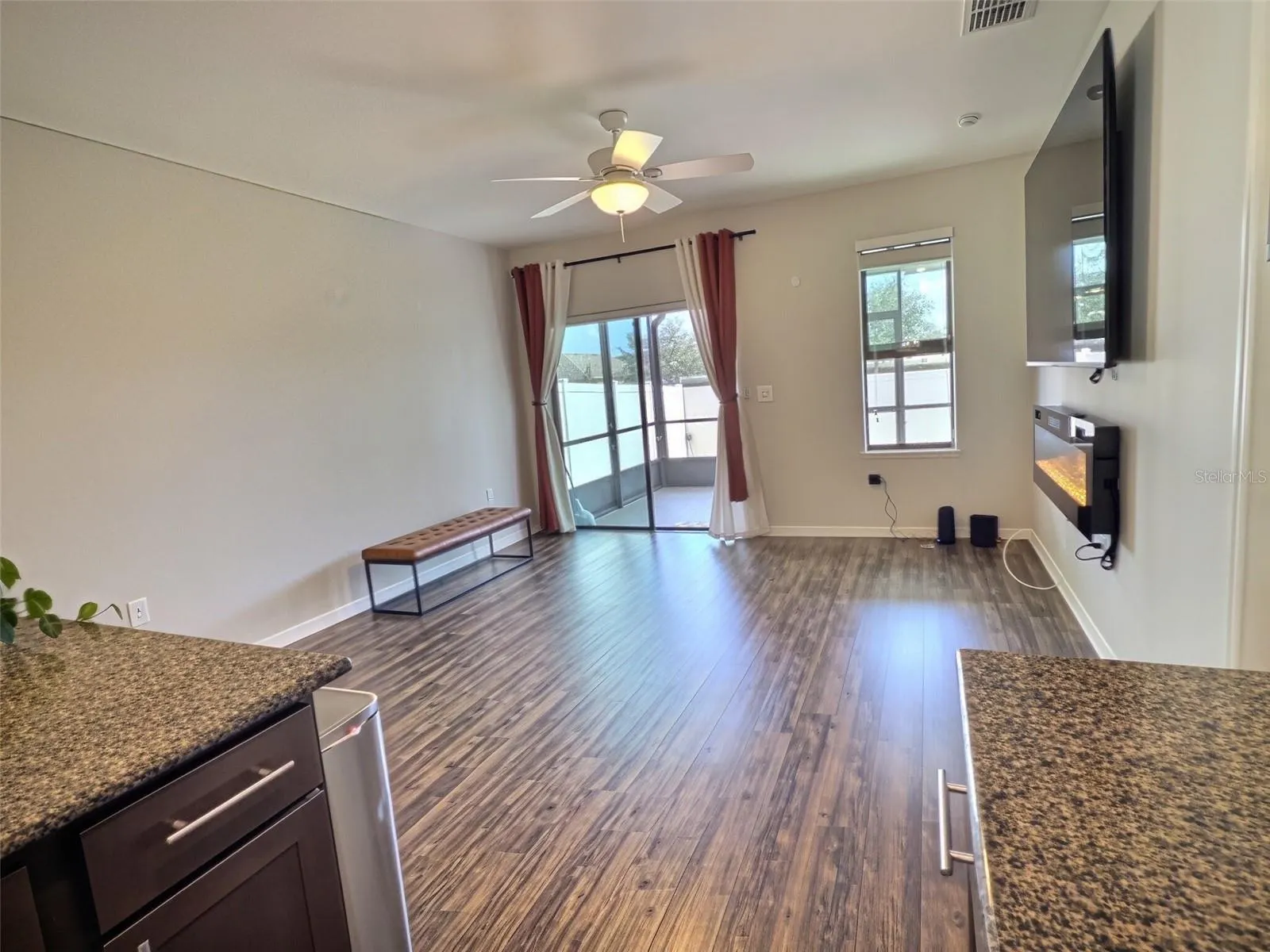 4722 LINDEVER LN