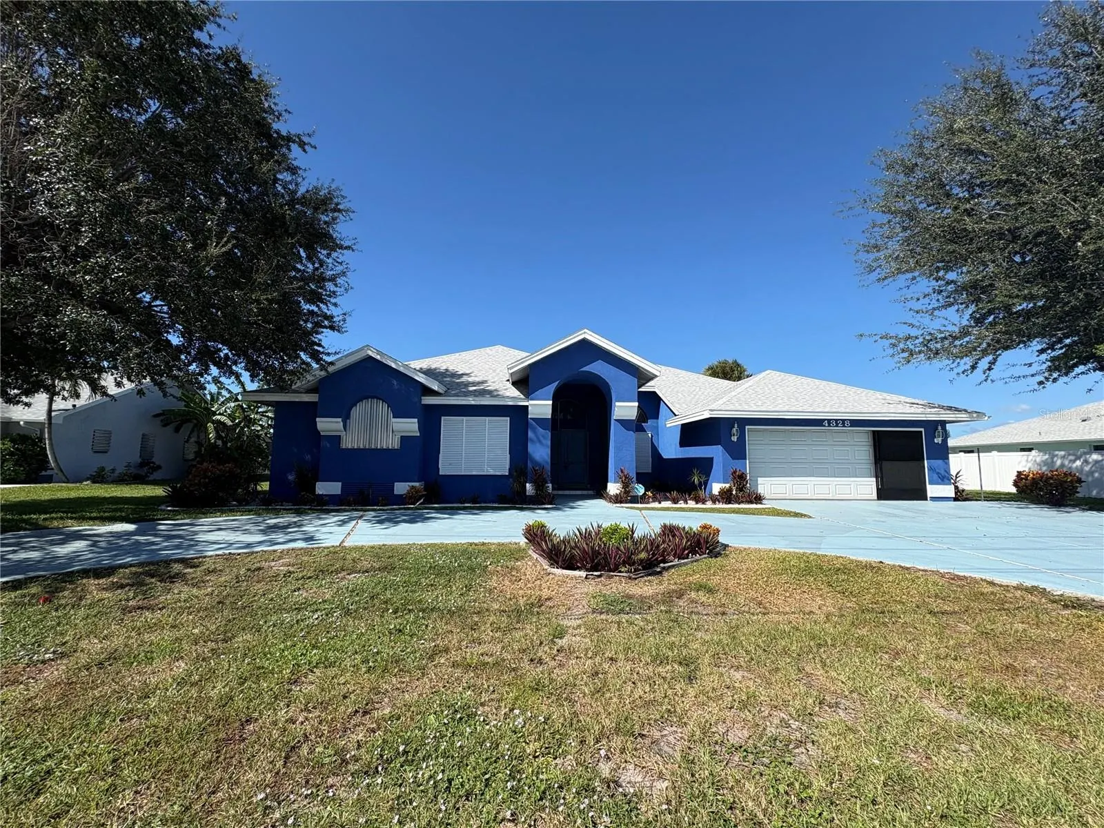 4328 COUNTRY CLUB BLVD