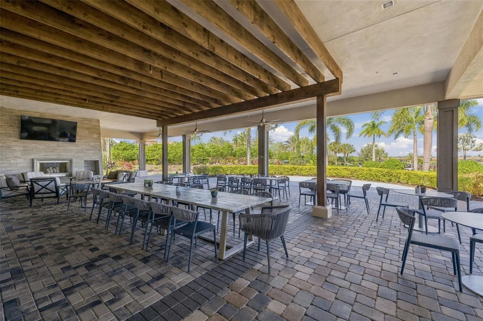 4723 BENITO CT