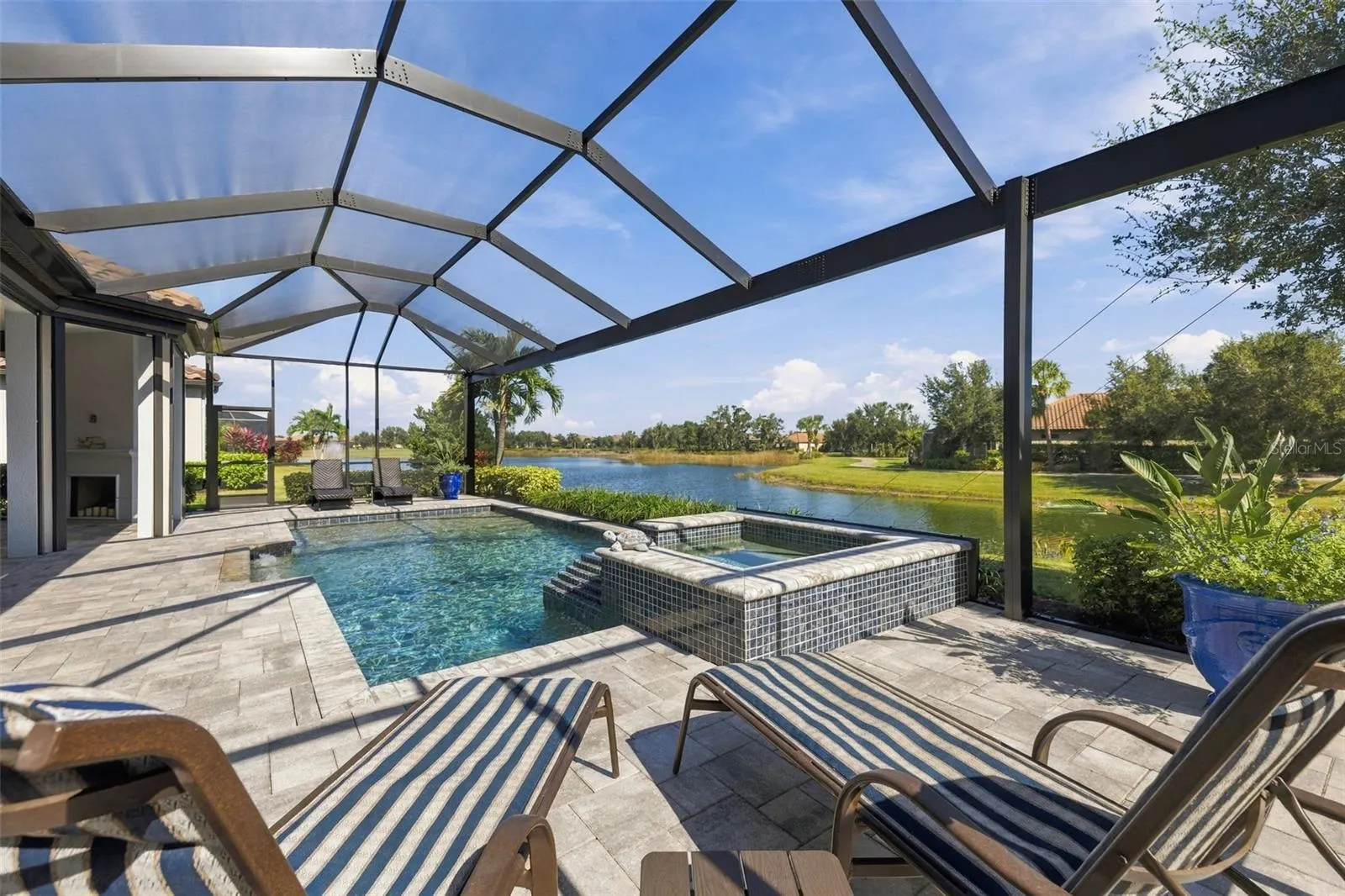 4723 BENITO CT