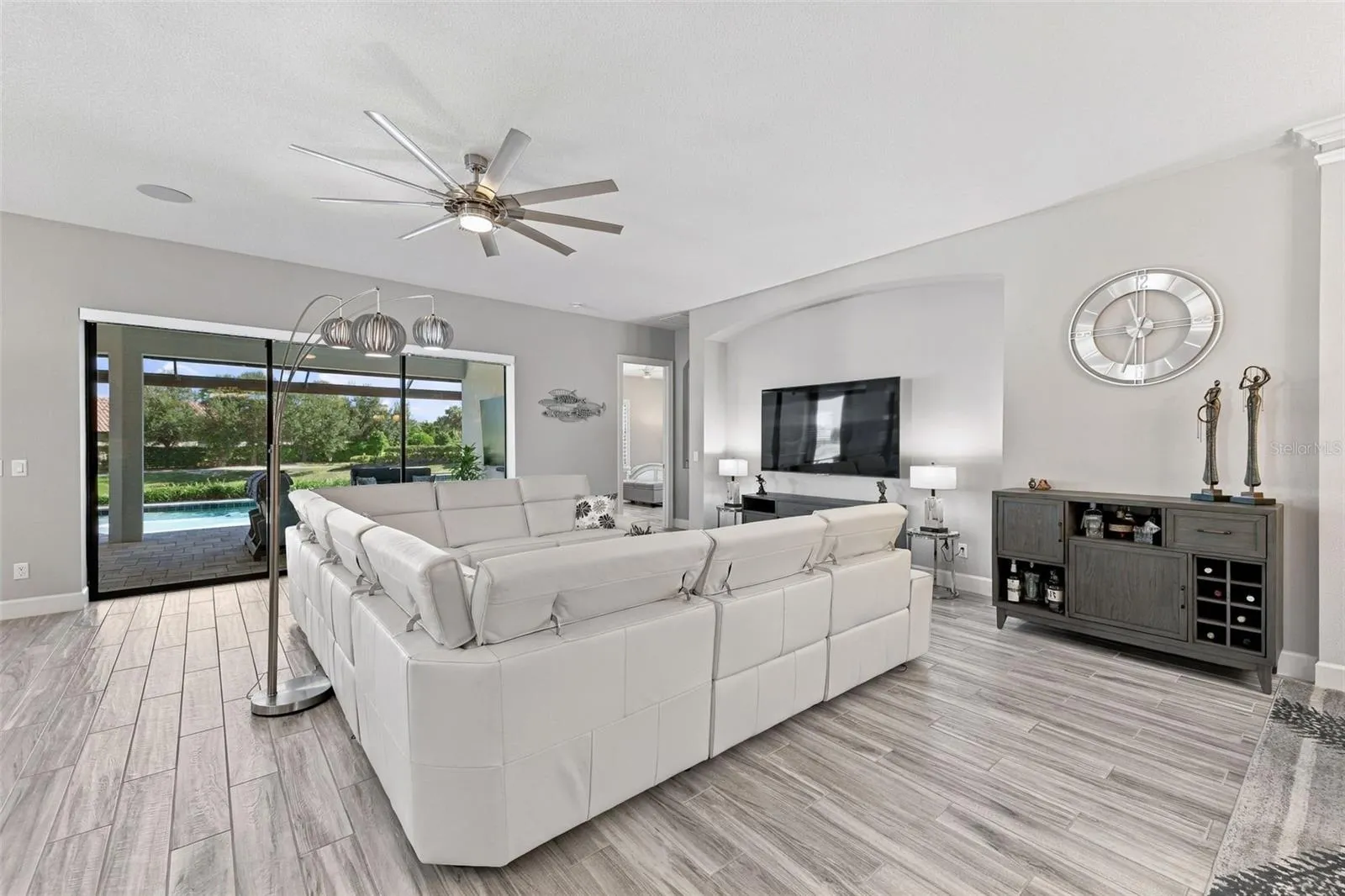 4723 BENITO CT