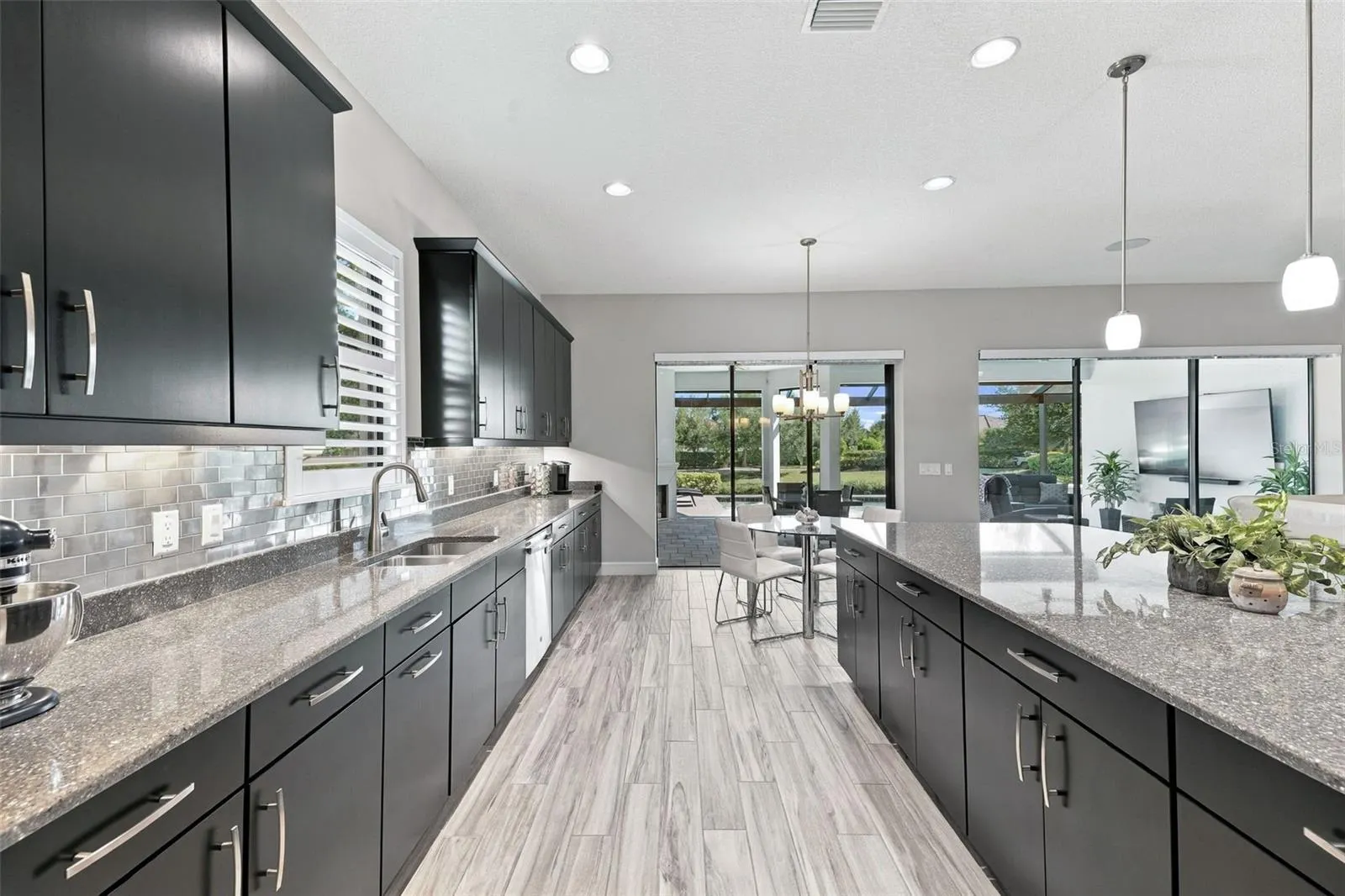 4723 BENITO CT