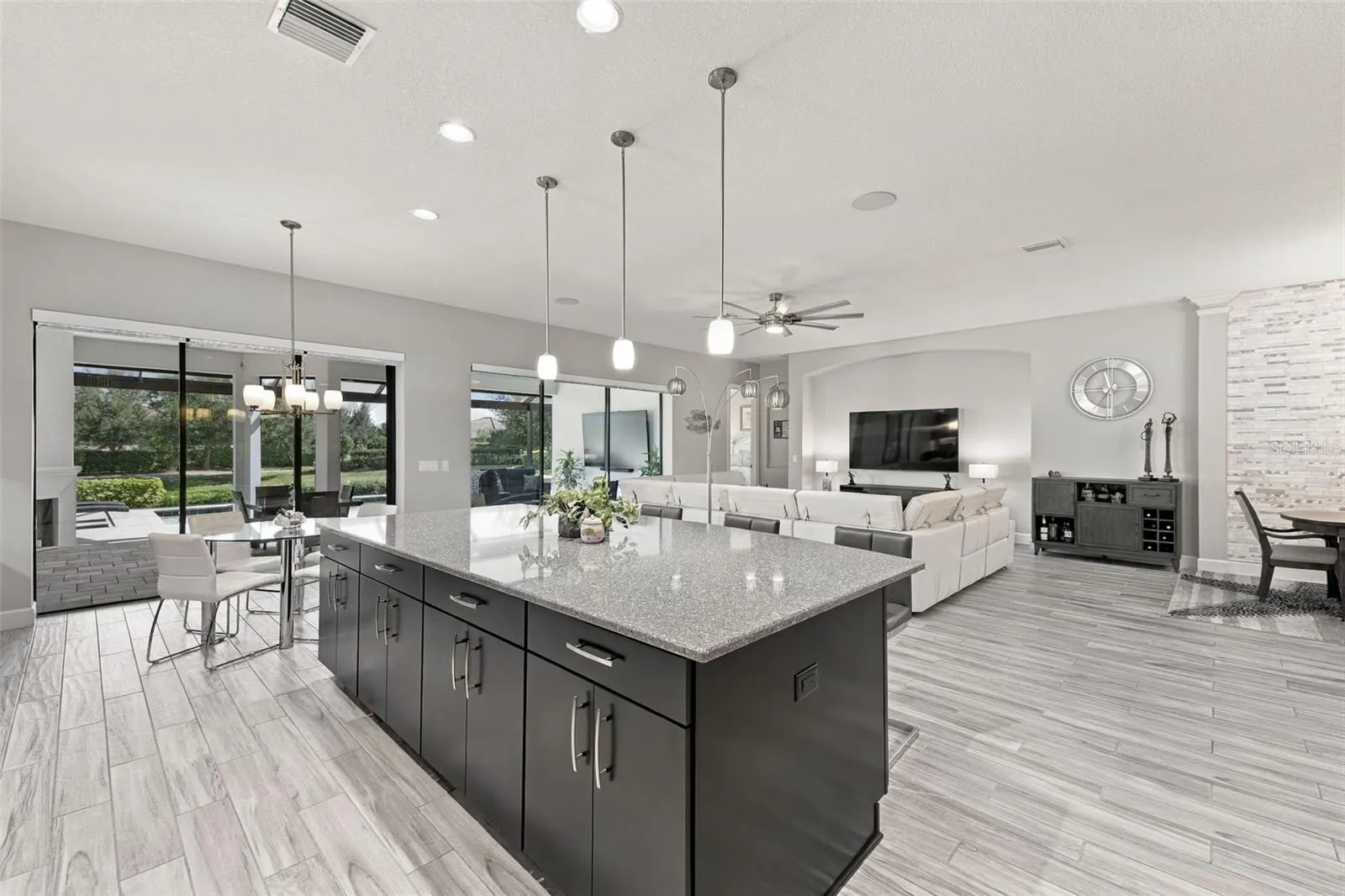 4723 BENITO CT